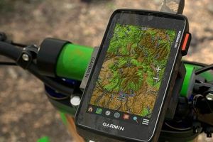 Garmin представила серию GPS-навигаторов Montana 700 фото