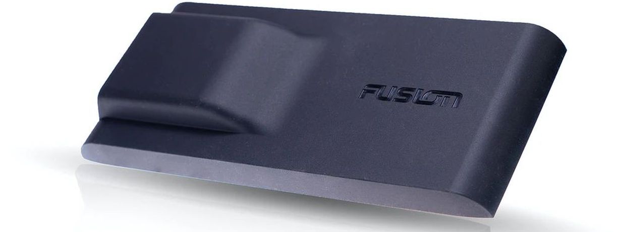 MS-RA770-dust-cover_angle_website-baner